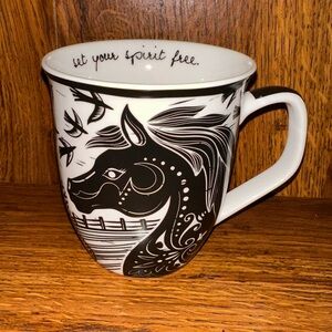Karma Gifts Ceramic Mugs Coffee Cup Horse Black/White Set Your Spirit Free